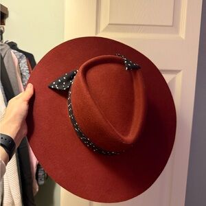 GIGI PIP Hat with Black Polka Dot Band